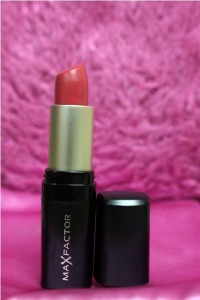 Max Factor Colour Collections Lipstick – Bewitching Coral