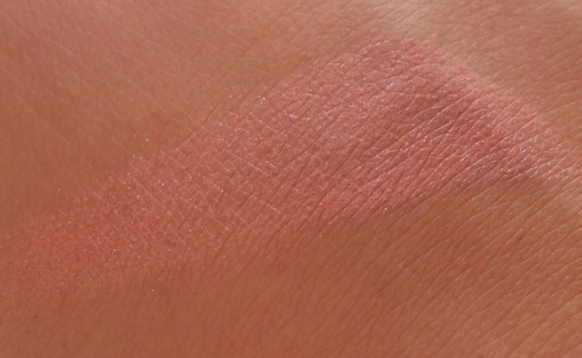 Maxfactor Flawless Perfection Blush Classic rose swatch