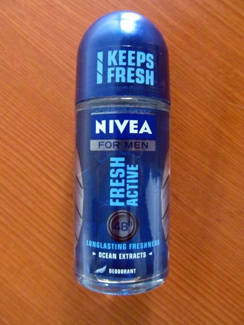 Nivea Fresh  Active Roll-On Deodorant for Men