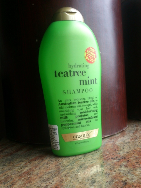 Oragnix Hydrating Tea Tree Mint  Shampoo
