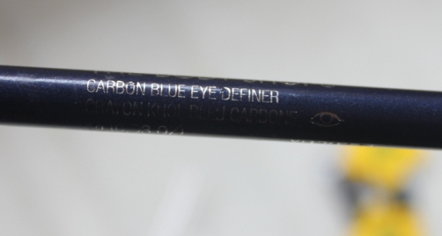 The Body  Shop Carbon Blue  Eye Definer
