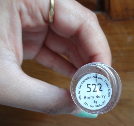 VOV Lipstick 522 Berry Berry (4)