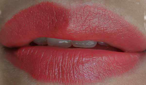 VOV-Lipstick-in-65-Vogue