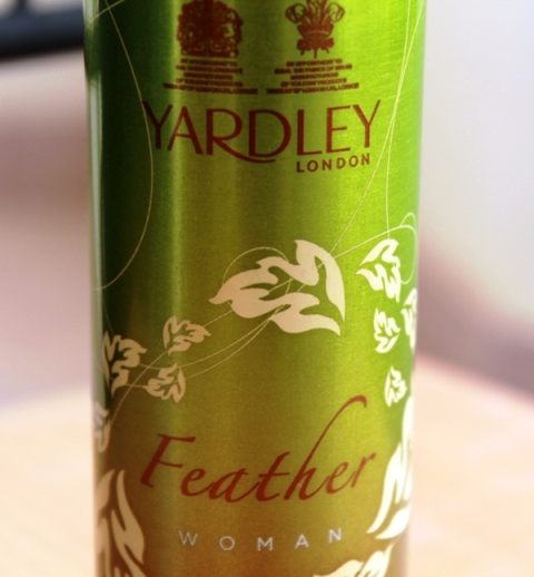 Yardley London Feather Woman Refreshing Body Spray (5)