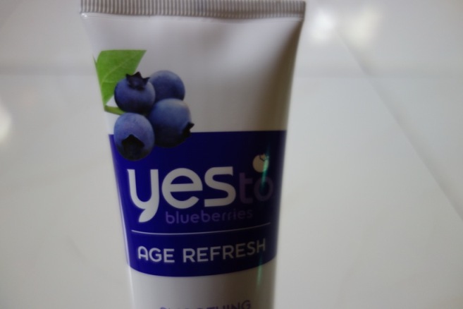 Yes+To+Blue+Berries+Facial+Cleanser+Review