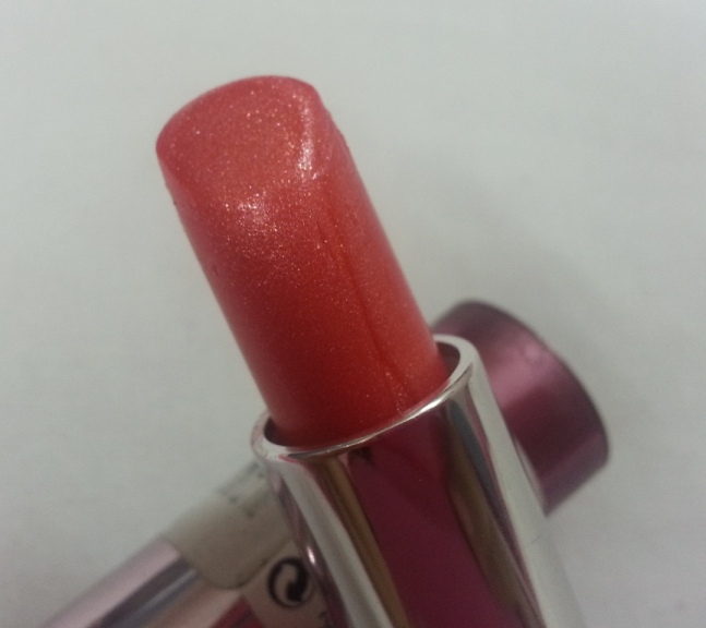 Coral shimmer lipstick 4