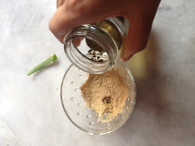 Green Tea Clay Mask for Oily and Acne-Prone Skin 4