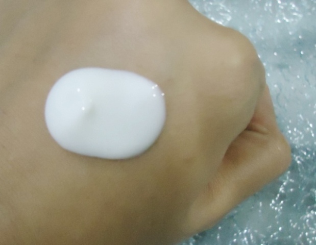 Jolen Skin Satin Deep Pore Milk Cleanser  (4)