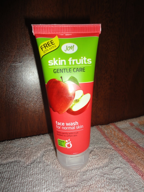 Joy Skin Fruits Gentle Care Face wash for Normal skin