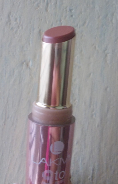 Lakme 9 to 5 Lip Color Coffee Command (1)