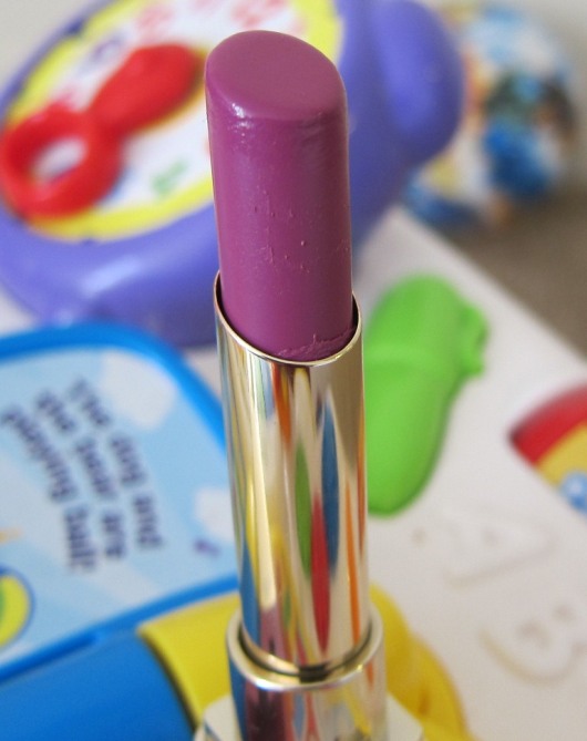 L’Oreal Colour Riche Lip Color - Violet Chiffon 8