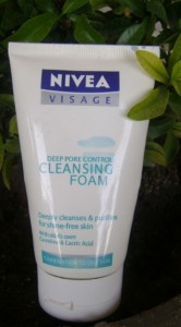 Nivea Visage Deep Pore Control Cleansing Foam