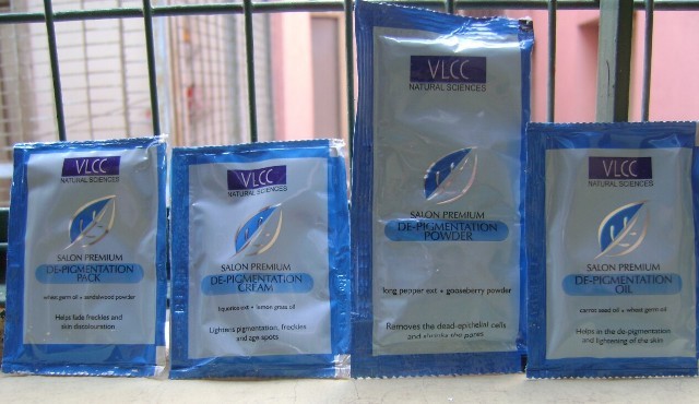VLCC De-Pigmentation Facial Kit