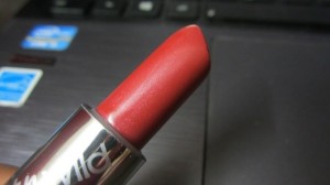 Wet n Wild Silk Finish Lipstick in Blushing Bali (4)
