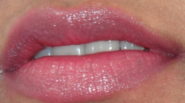 glossy lips1