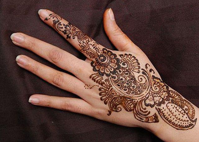 Arabic-Mehndi-Designs-For-Hand