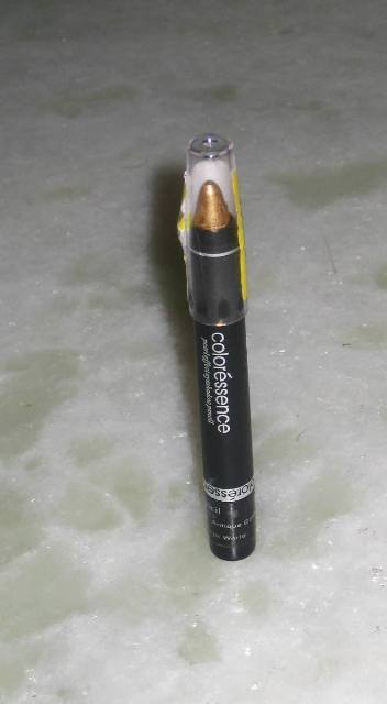 Coloressence Pearl Effect Eye Shadow Pencil - Antique Gold (1)