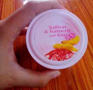 Dabur Gulabari Saffron and Turmeric Cold Cream (2)