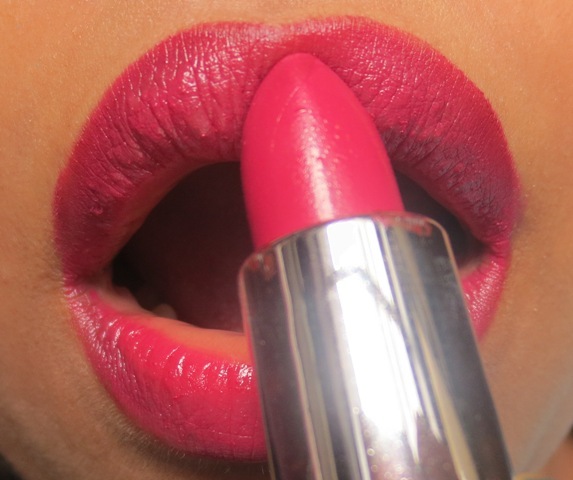How to Make Your Lipstick Last Longer (6)
