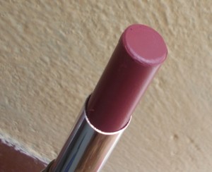 Lakme Absolute Creme Lipstick Plum Forever (5)