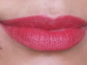 Lakme Absolute Creme Lipstick Runway red (11)