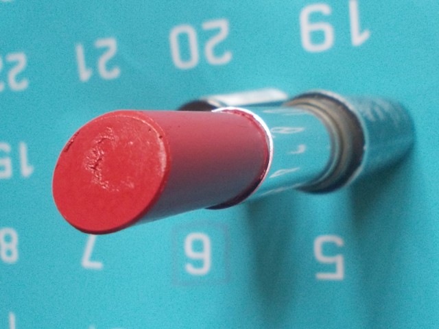 Lakme Absolute Creme Lipstick Runway red (6)