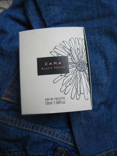 Zara+Black+Peony+Perfume+Review