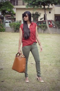 khaki and maroon outfit 1