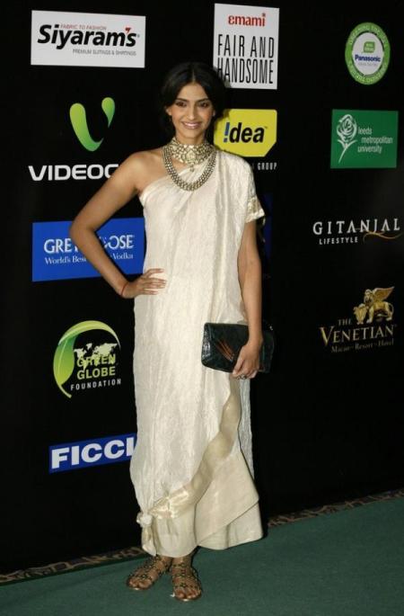 Deep Green Saree Gown - Priti Sahni