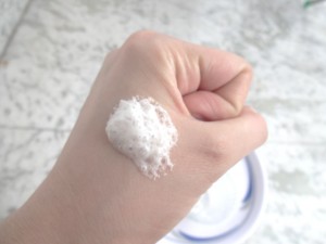 Baking Powder Spot Treatment for Acne DIY (6)