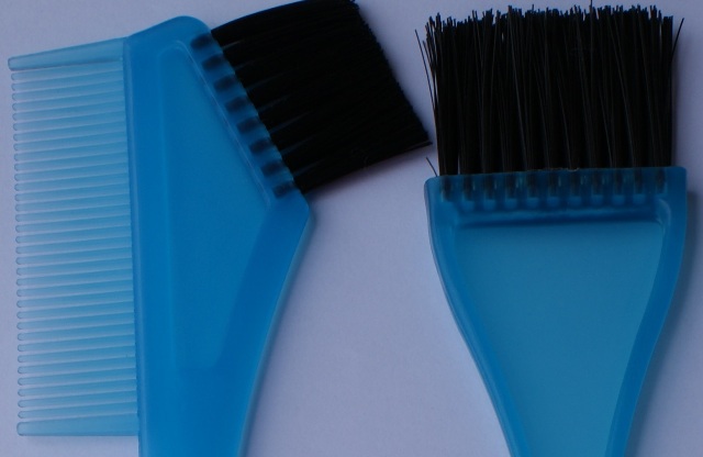 Bare Essentials Dye Brush Set5