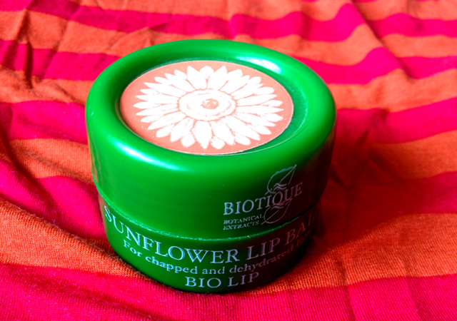 Biotique-Sunflower-LipBalm