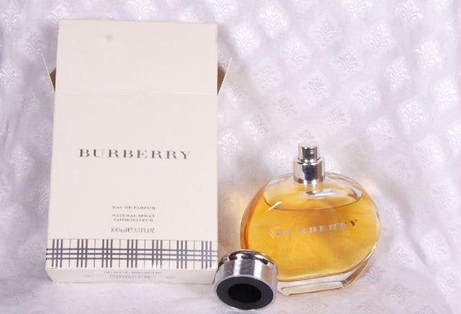 Burberry Classic For Women Eau De Parfum 6