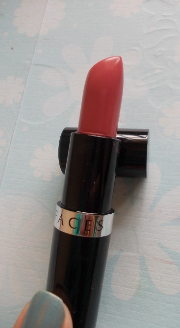faces candy floss lipstick
