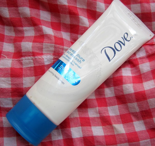 Dove+Deep+Pure+Nutrium+Moisture+Face+Wash+Review