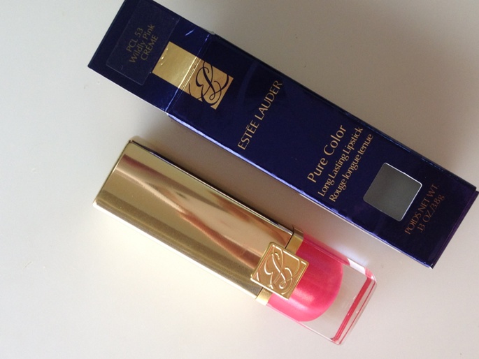 Estee+Lauder+Pure+Color+Long+Lasting+Lipstick+Wildly+Pink+Review
