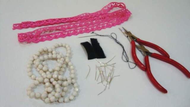 How to make necklace at home