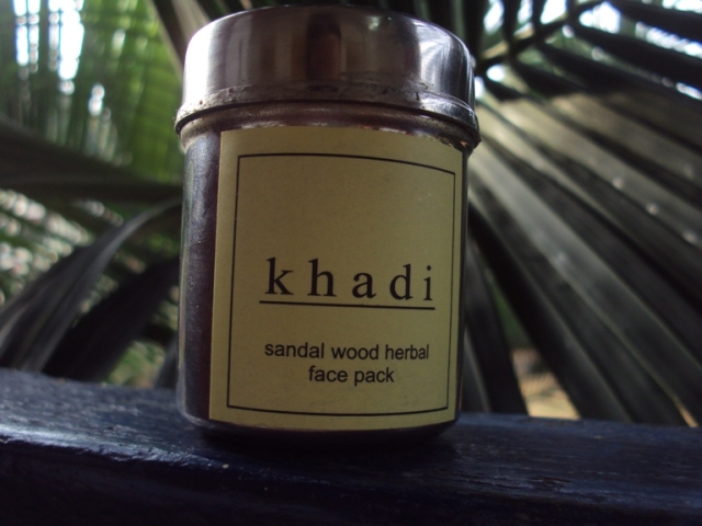 Khadi Sandalwood Herbal Face Pack  (2)