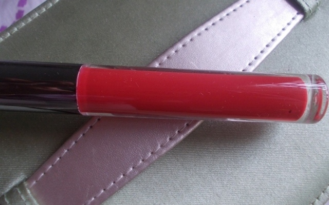 Lakme Absolute Plump & Shine Lip Gloss - Red Shine (4)