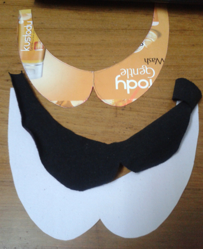 Pic3-Bib-Necklace-with-pear