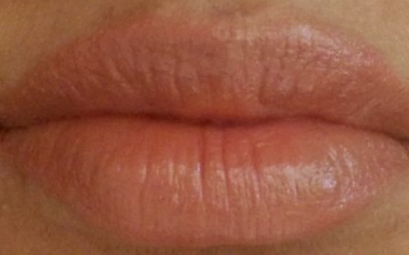 brown lipstick