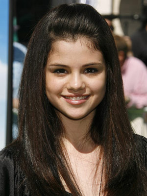 Selena Gomez hairstyle 4