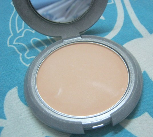 Tips & Toes Pressed Powder with SPF 15 (6)