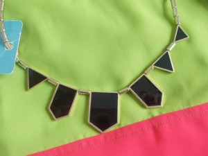 black statment necklace (2)