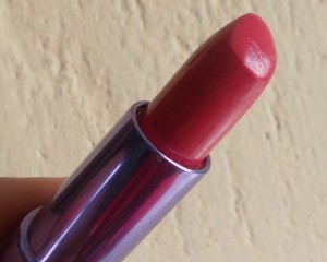 colorbar strawberry lipstick