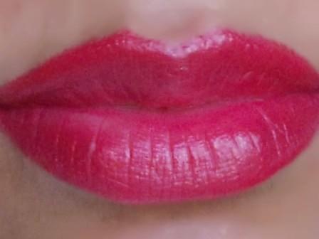 hot pink lips 1