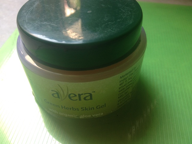 Bare Essentials Avera Green Herbs Skin Gel 2