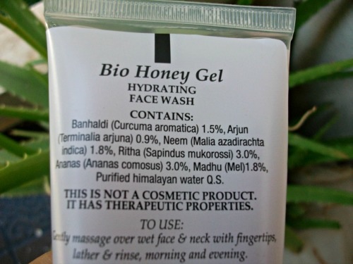 Biotique Hydrating Face Wash Bio Honey Gel claims