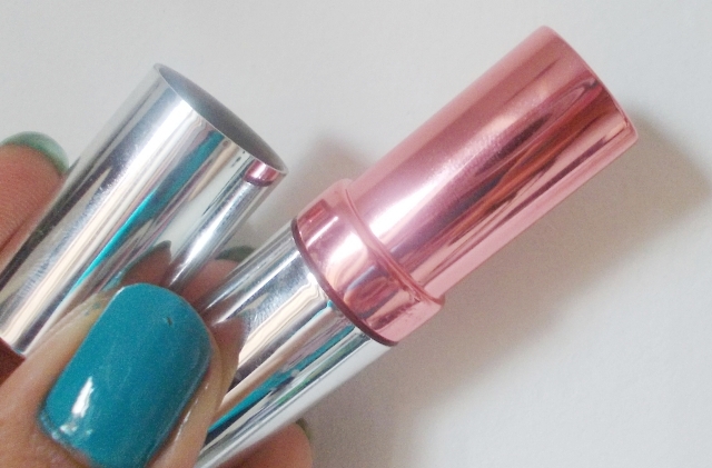 Colorbar Matte Touch Lipstick - Arresting Pink (3)
