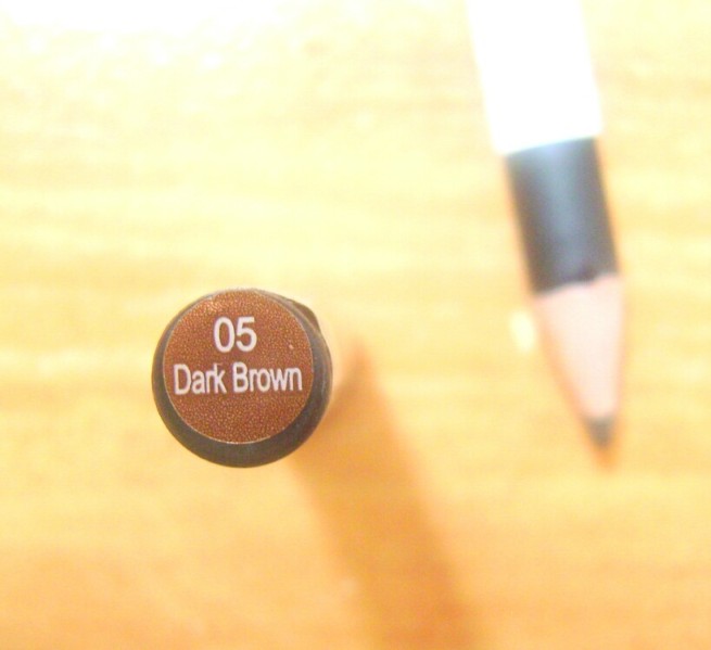 Eyebrow Pencil in Dark Brown 2